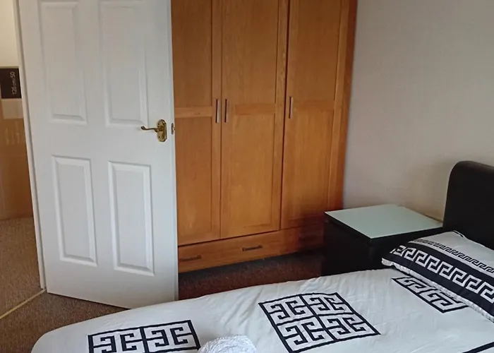 Closer To The City Centre 맨체스터