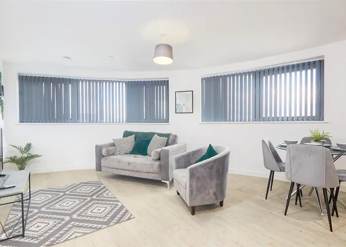 The Salford Quay, Warm & Beautiful With Hyper Fast Wifi & Great Views! * Manchester