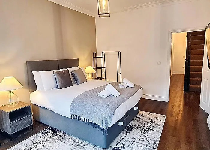 Prázdninový dům Stunning Luxury Spacious - 5 Bedrooms - Rest & Recharge In *