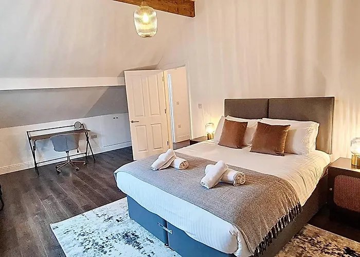 Stunning Luxury Spacious - 5 Bedrooms - Rest & Recharge In Ferienhaus