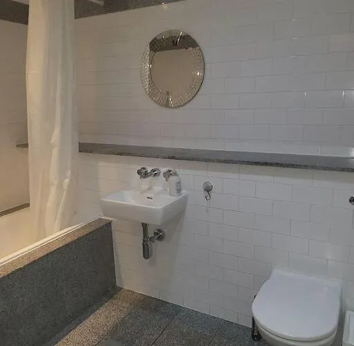 Striking 1 Bedroom Daire Manchester