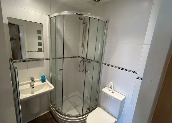 Fantastic 2 Bedroom *