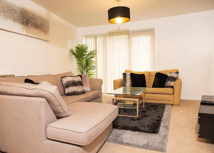 Luxury Two Bedroom Flat Opposite Coop Live N Etihad Stadium With Free Secure Parking, Netflix And Sky Tv Lejlighed *