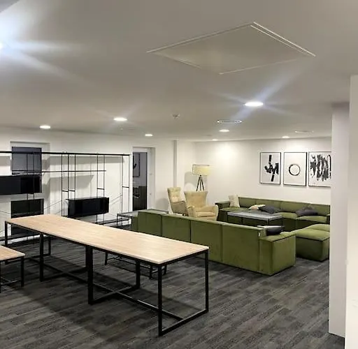 Luxury 2 Bedroom In The Heart Of *