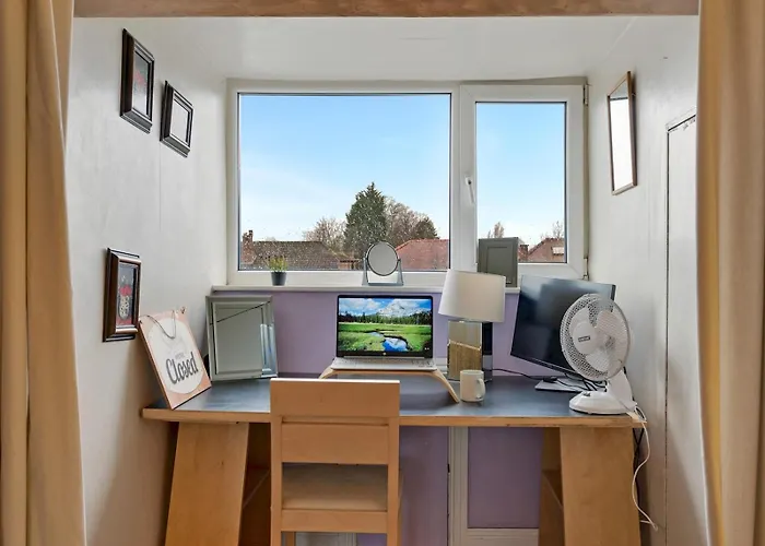 別荘 Spacious 5bed House In South - Pass The Keys