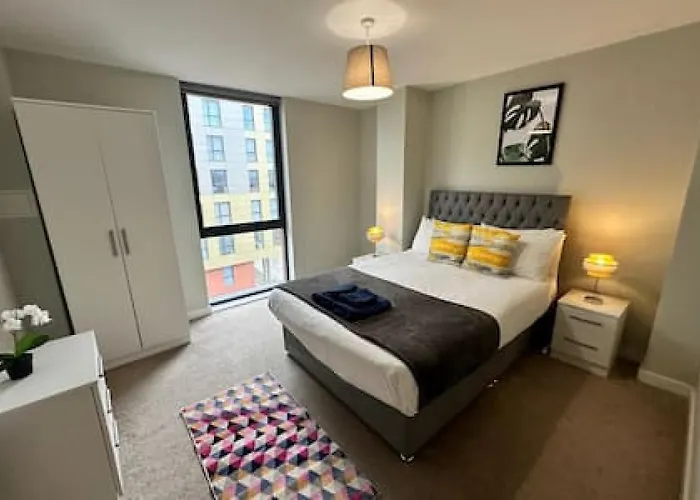 Modern 1 Bed Sleeps 2 דירה מנצ'סטר