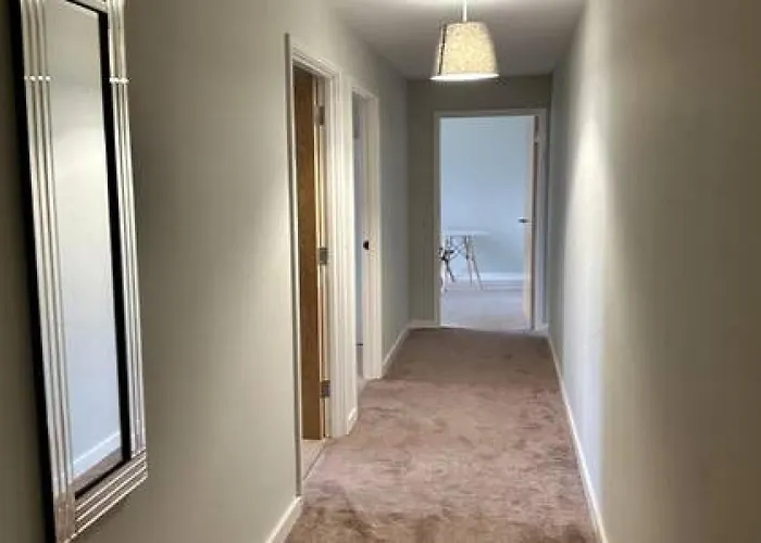 Appartement Large 2 Bed With Balcony And Sofa Bed Sleeps 6 *