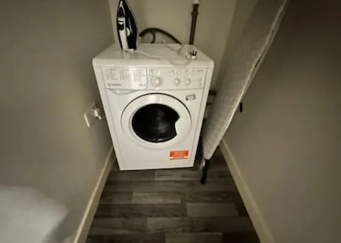 Fab 1 Bed With Balcony And River Views Sleeps 2 Manchester