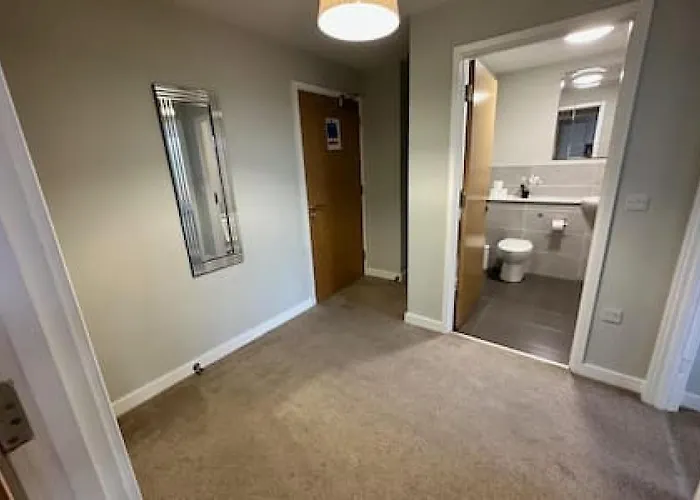 Lovely 1 Bed Sleeps 2 Μάντσεστερ