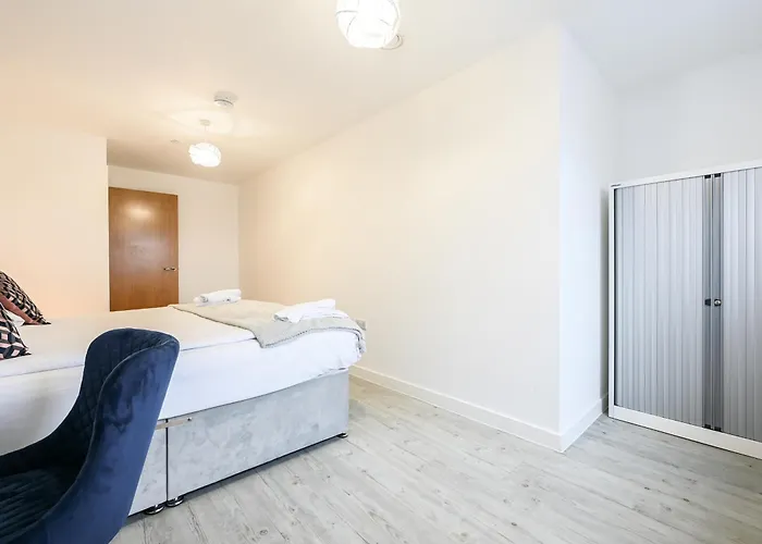 아파트 Stylish & Spacious Salford Quays One Bedroom High Floor With Balcony *