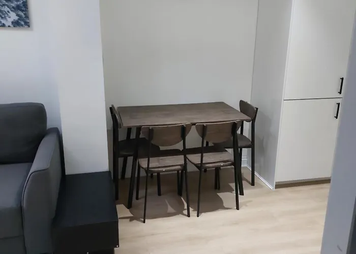 Bankwell Street Two Bedroom -apartment With Parking * Μάντσεστερ