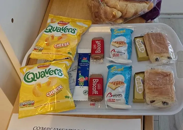 ゲストハウス Free Car Park And Walk To Coop, Etihad, Piccadilly, Free Snacks *