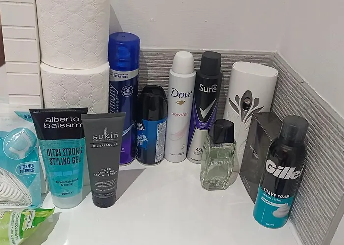 Free Car Park And Walk To Coop, Etihad, Piccadilly, Free Snacks Pensionat