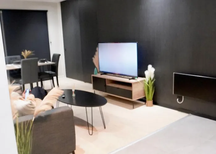 Luxury 2 Bed With Balcony شقة مانشستر