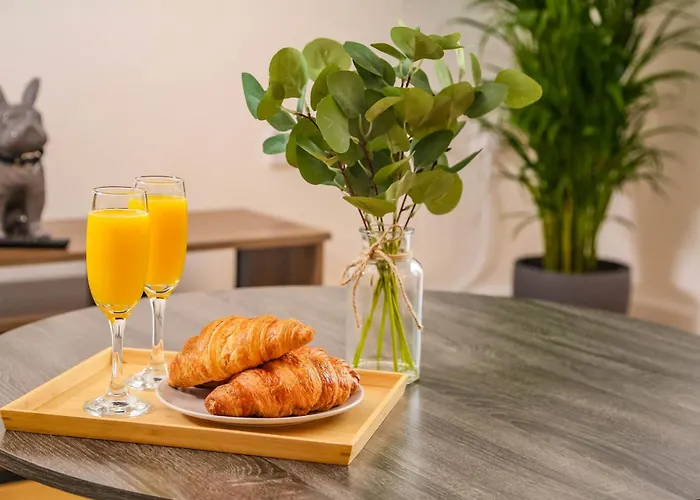 By Bevolve - Centre Apartment