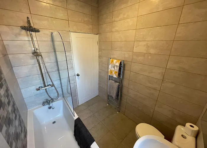 Spacious 4-bedroom House In Manchester