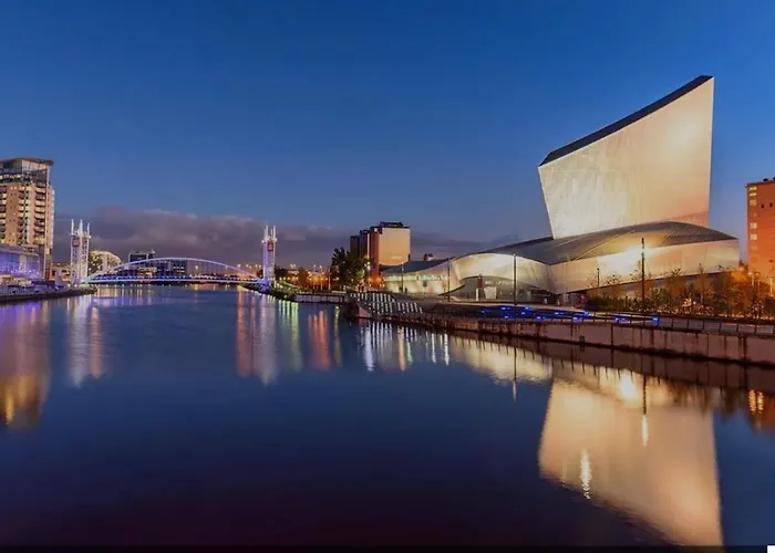 New Getaway - Free Gated Parking With Fob Apartmán Manchester