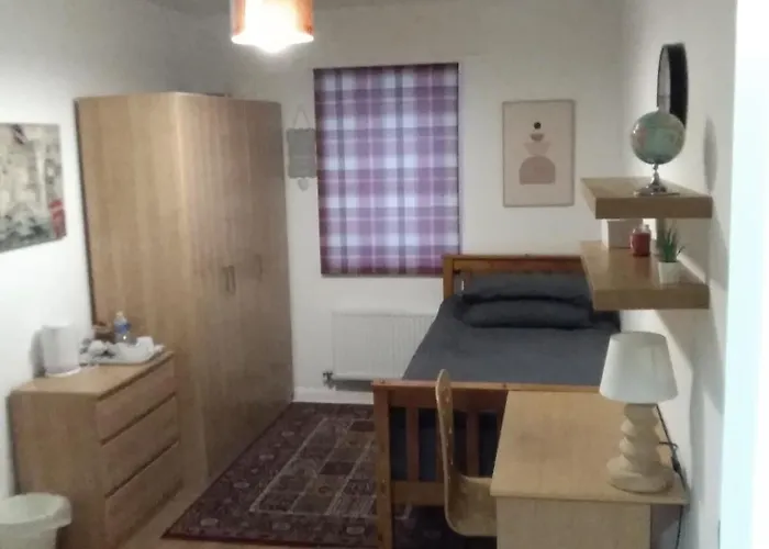 בית אירוח Savoy Court מנצ'סטר