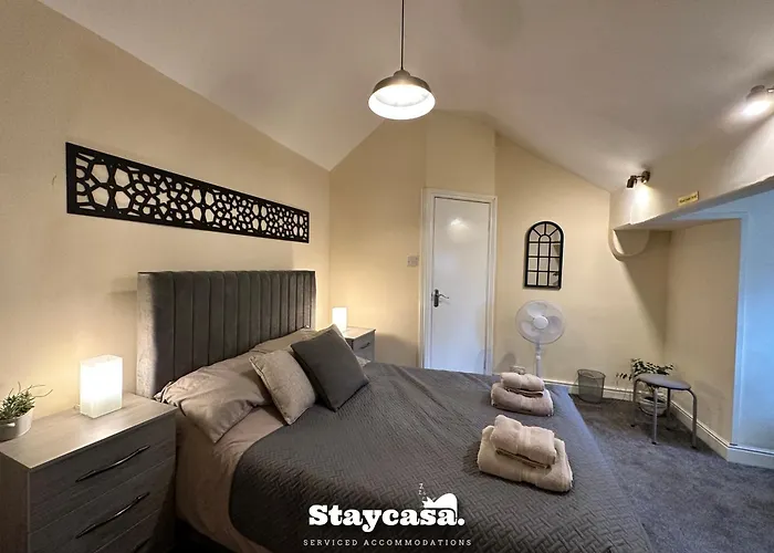 Spacious 5br In Leafy Withington Сasa de vacaciones