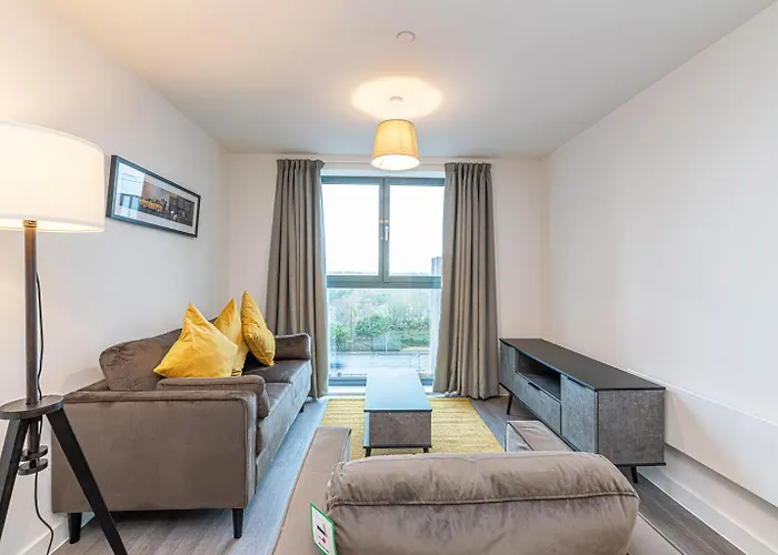 Insignia By Guestz Manchester