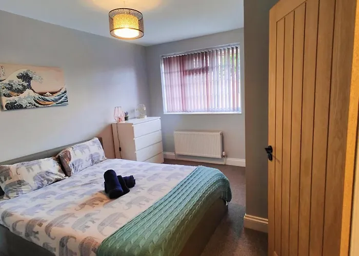 Lovely House In Great Location Apartment *