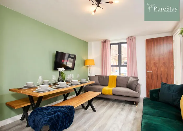 Purestay Manchester: 5-bedroom Business Haven * Manchester