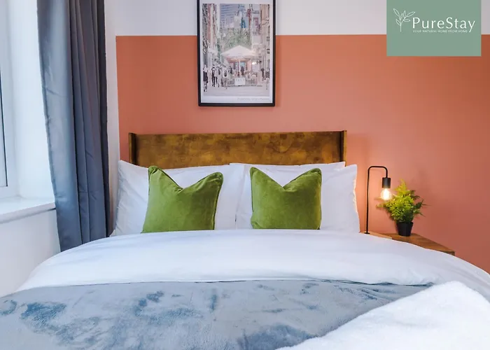 Βίλα Stunning House In For Business & Leisure - Wi-fi & Parking By Purestay Serviced *