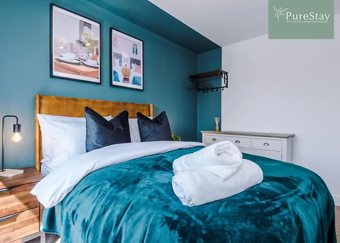 Βίλα Stunning House In For Business & Leisure - Wi-fi & Parking By Purestay Serviced