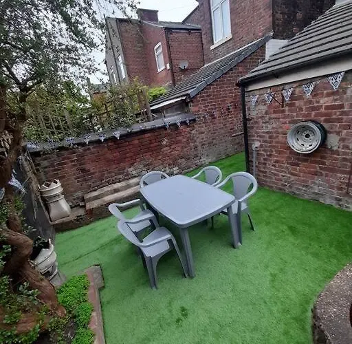 Chic 5 Double Bedroom House - 15 Min To 曼彻斯特