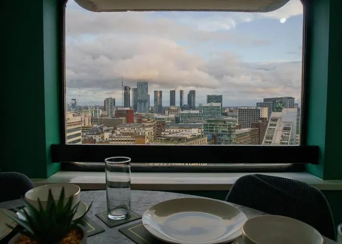 아파트 Centre Apartment, Skyline View *