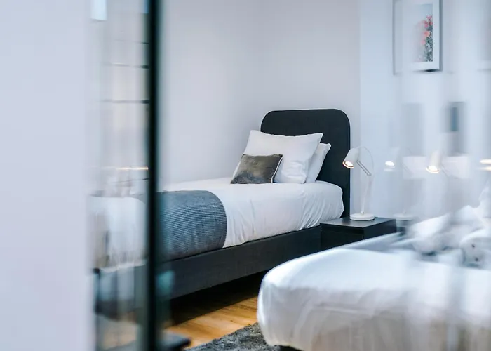 4-storey Townhouse In By Hilltop Serviced 펜션 *