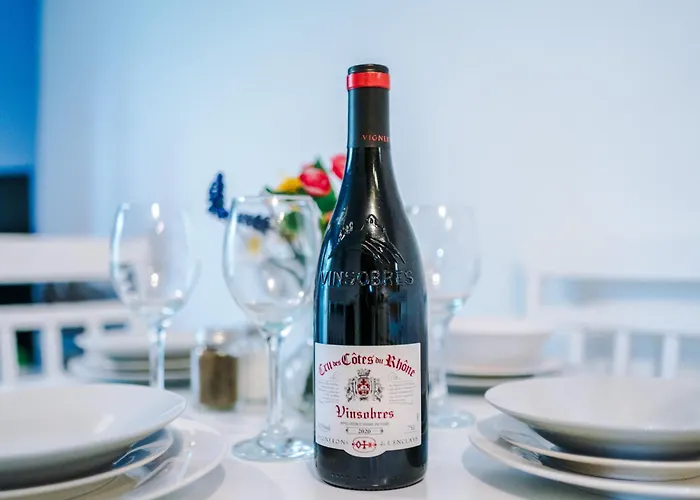 Etihad 2 Bed Apartment *