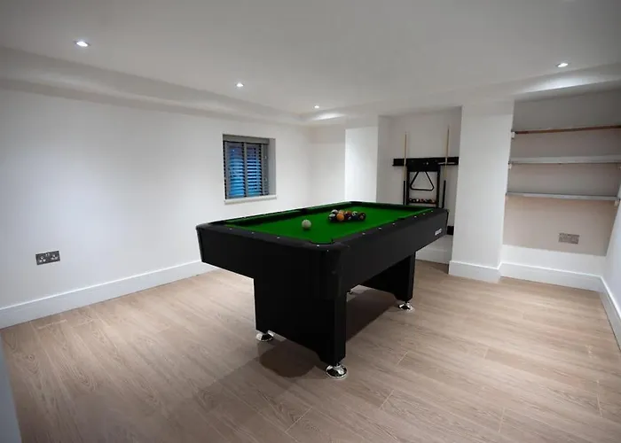 Luxury 6 Bed Near Centre With Cinema & Games 5 Bathrooms * Mánchester