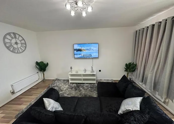 Stunning 3-bed House In Dom wakacyjny Manchester