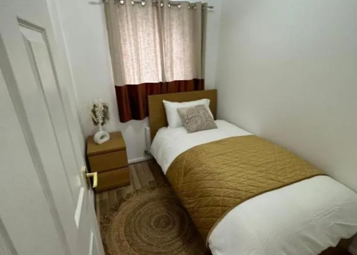 Stunning 3-bed House In Vakantiehuis