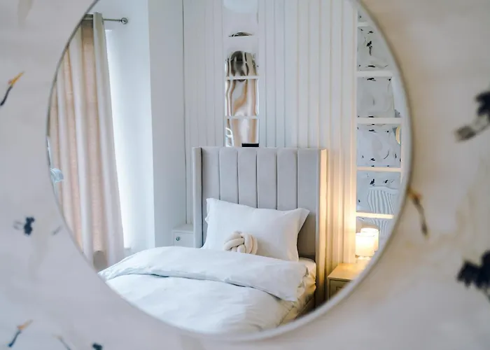 4 Bedroom House Eccles