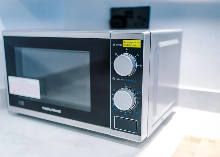 4 Bedroom House Eccles Manchester