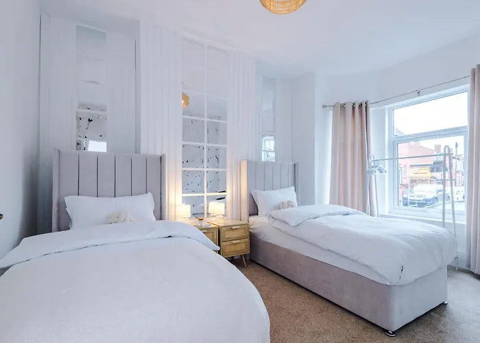 4 Bedroom House Eccles