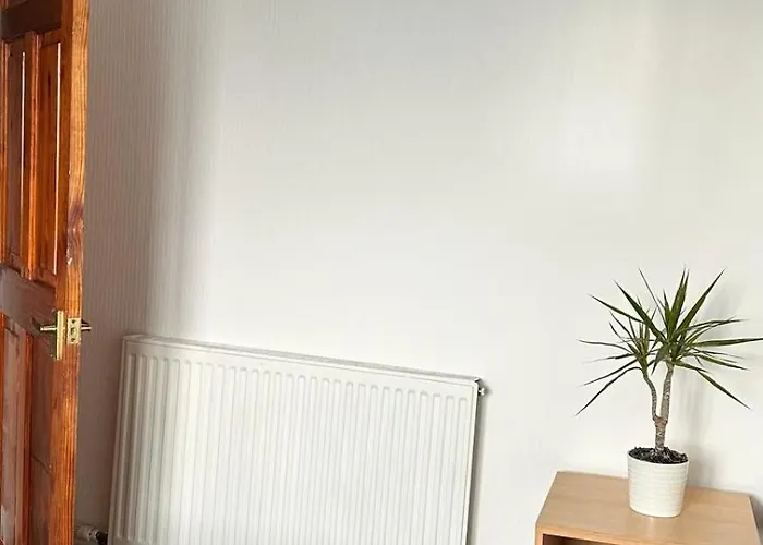 Ur Place 204 * Manchester