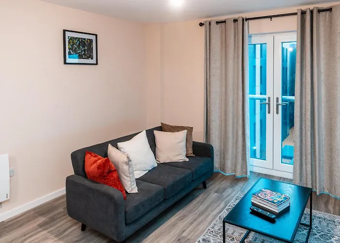 アパート Entire 2 Bedroom And 2 Bathroom In -free Underground Parking