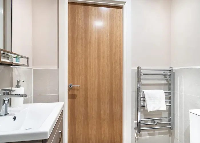 Appartement Spacious & Bright 2 Bed In