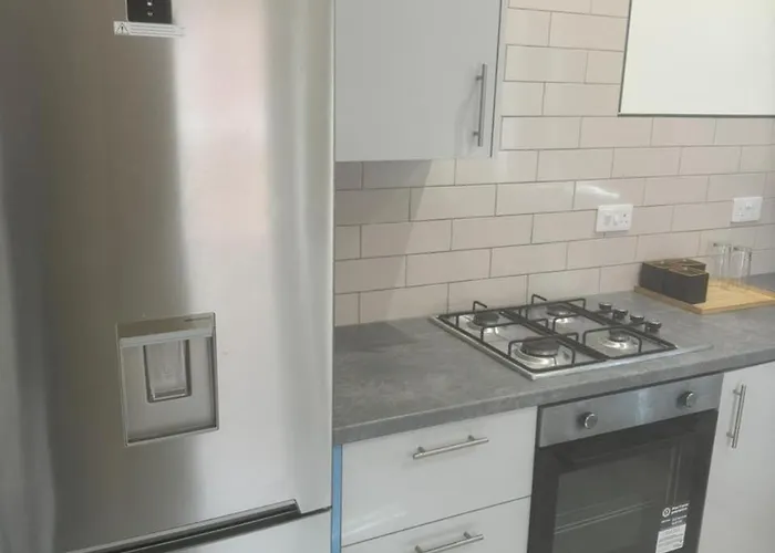 1 En-suit Double Bedroom With Bathroom In 曼彻斯特