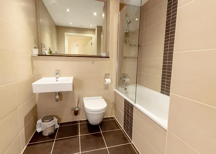 Gem: Cosy 2br With Private Balcony *