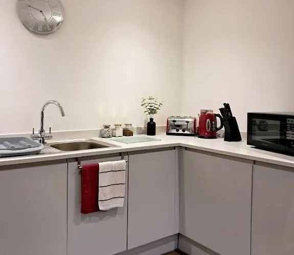 Ls96 No Serviced 4r * مانشستر