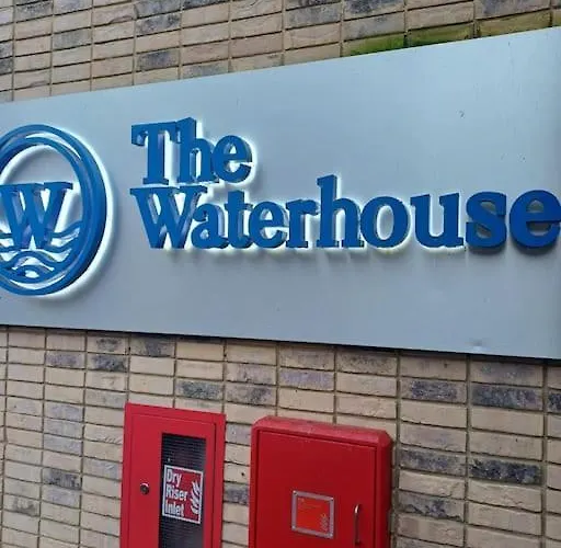 Ls96 No Serviced 4r شقة