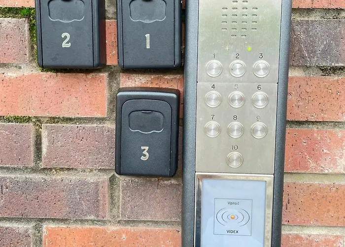 Lovely 4 Bed * Mánchester