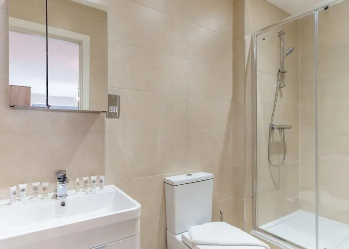 Spacious 2 Bed In Centre Apartamento Mánchester