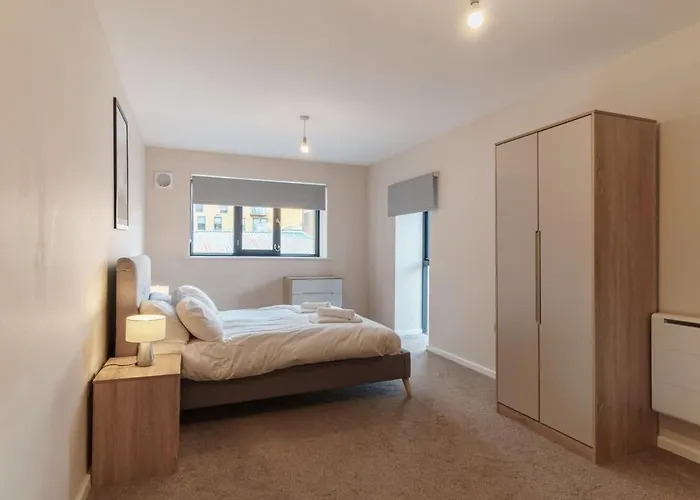 Spacious 2 Bed In Centre * Mánchester