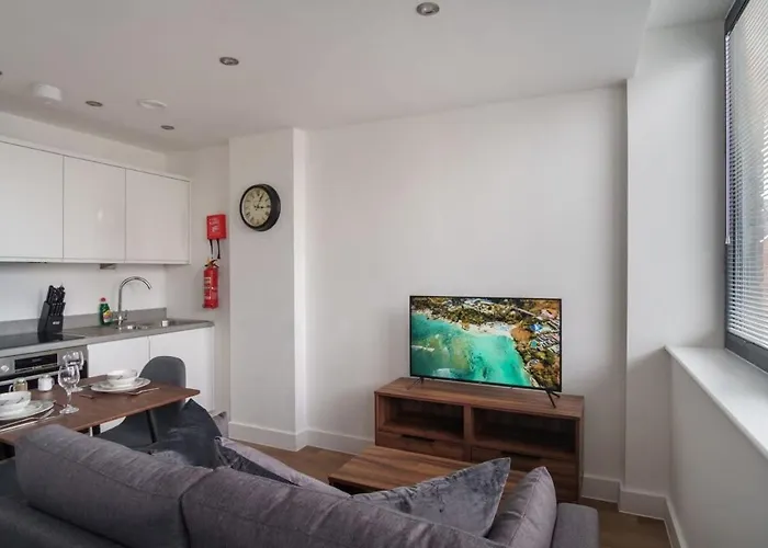 Zeni, Alexandra Rise Chic Appartement Manchester