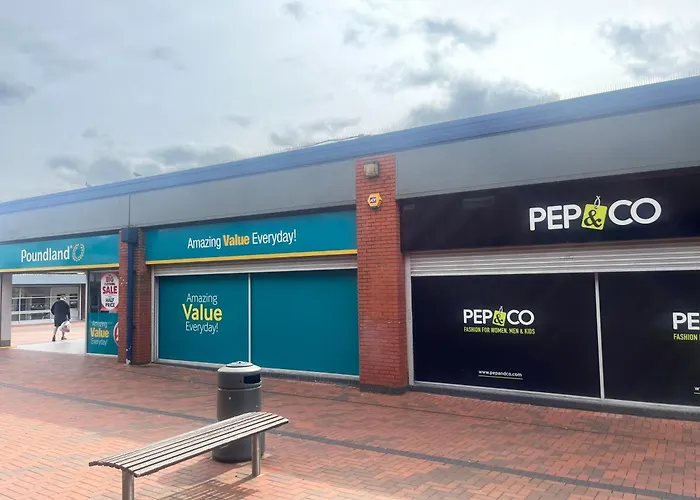 דירה Charming 2-bedroom In *